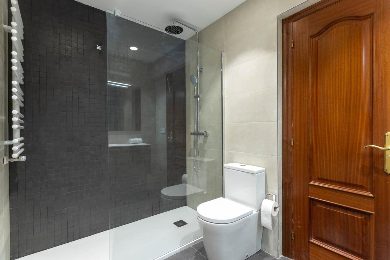 Apartamento Con Vistas Al Estadio San Mames Bilbao Luaran gambar