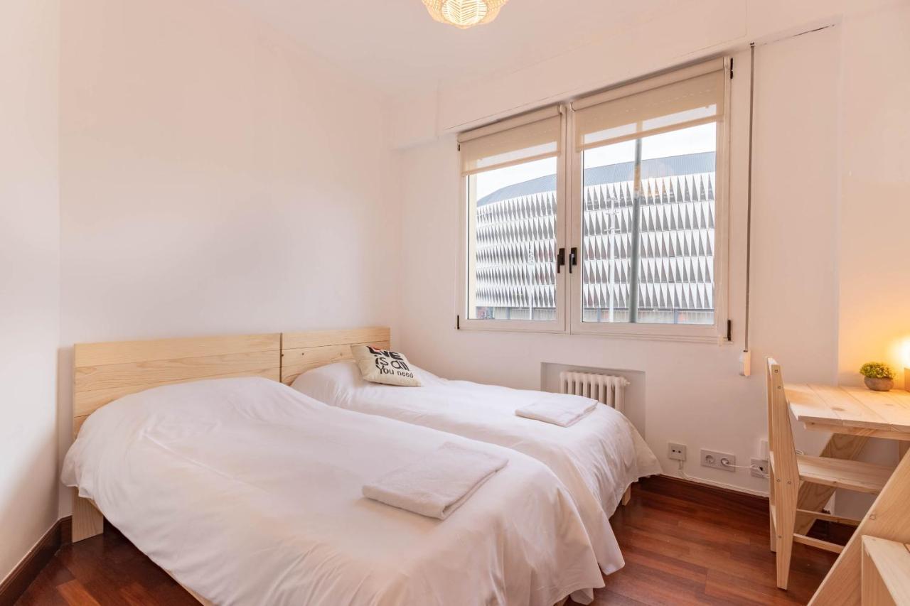 Apartamento Con Vistas Al Estadio San Mames Bilbao Luaran gambar