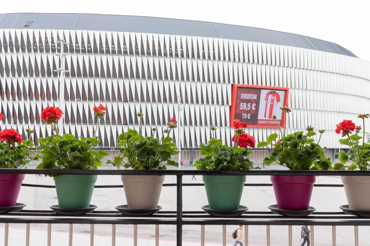 Apartamento Con Vistas Al Estadio San Mames Bilbao Luaran gambar
