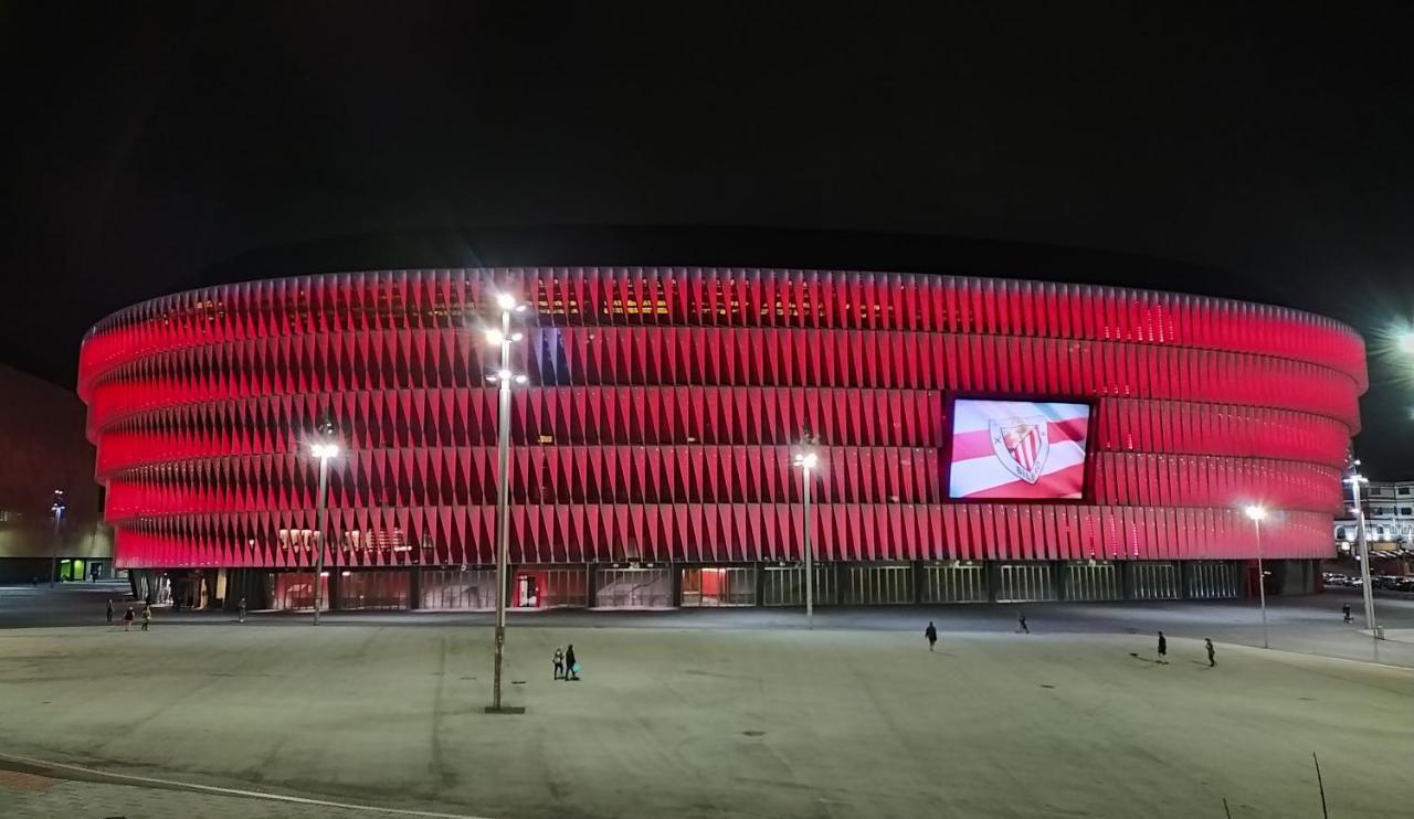 Apartamento Con Vistas Al Estadio San Mames Bilbao Luaran gambar